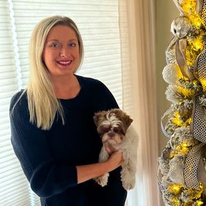 Meet your Posher, Whitney